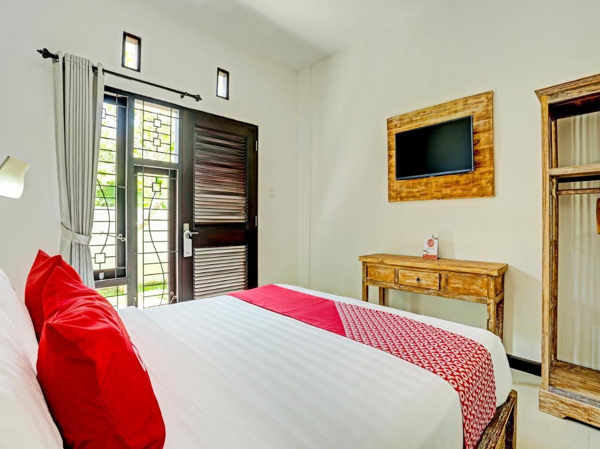 Oyo 91123 Madhava 108 Hotel Ungasan Exterior foto