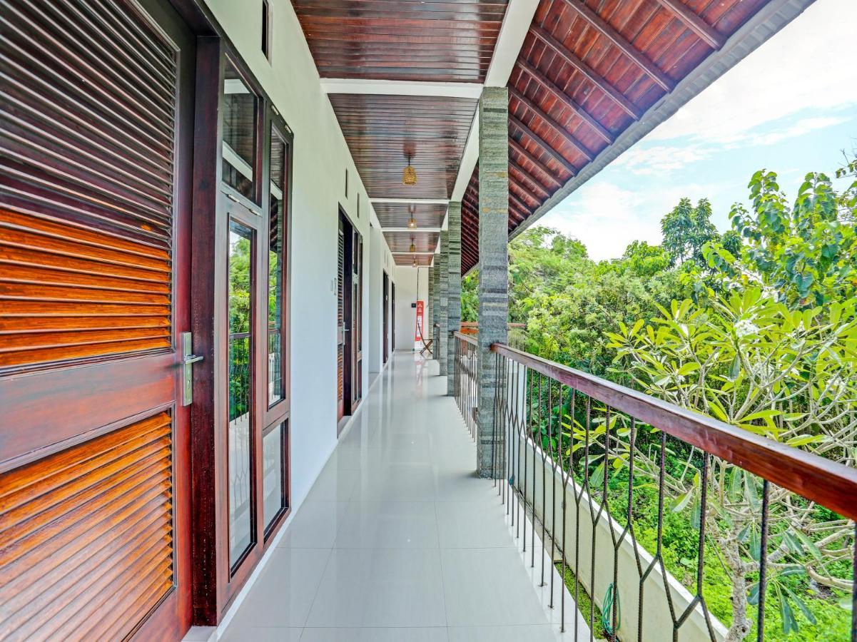 Oyo 91123 Madhava 108 Hotel Ungasan Exterior foto