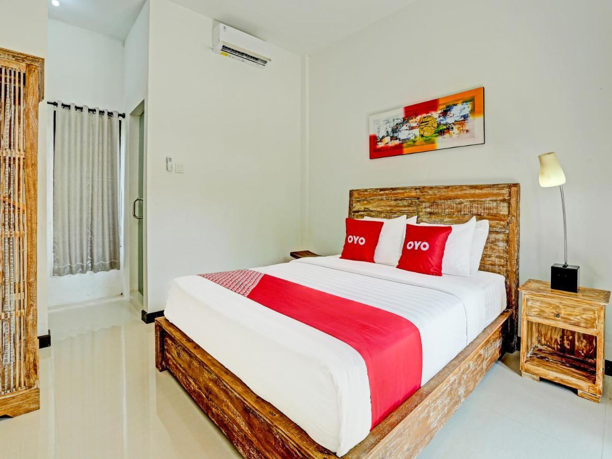 Oyo 91123 Madhava 108 Hotel Ungasan Exterior foto