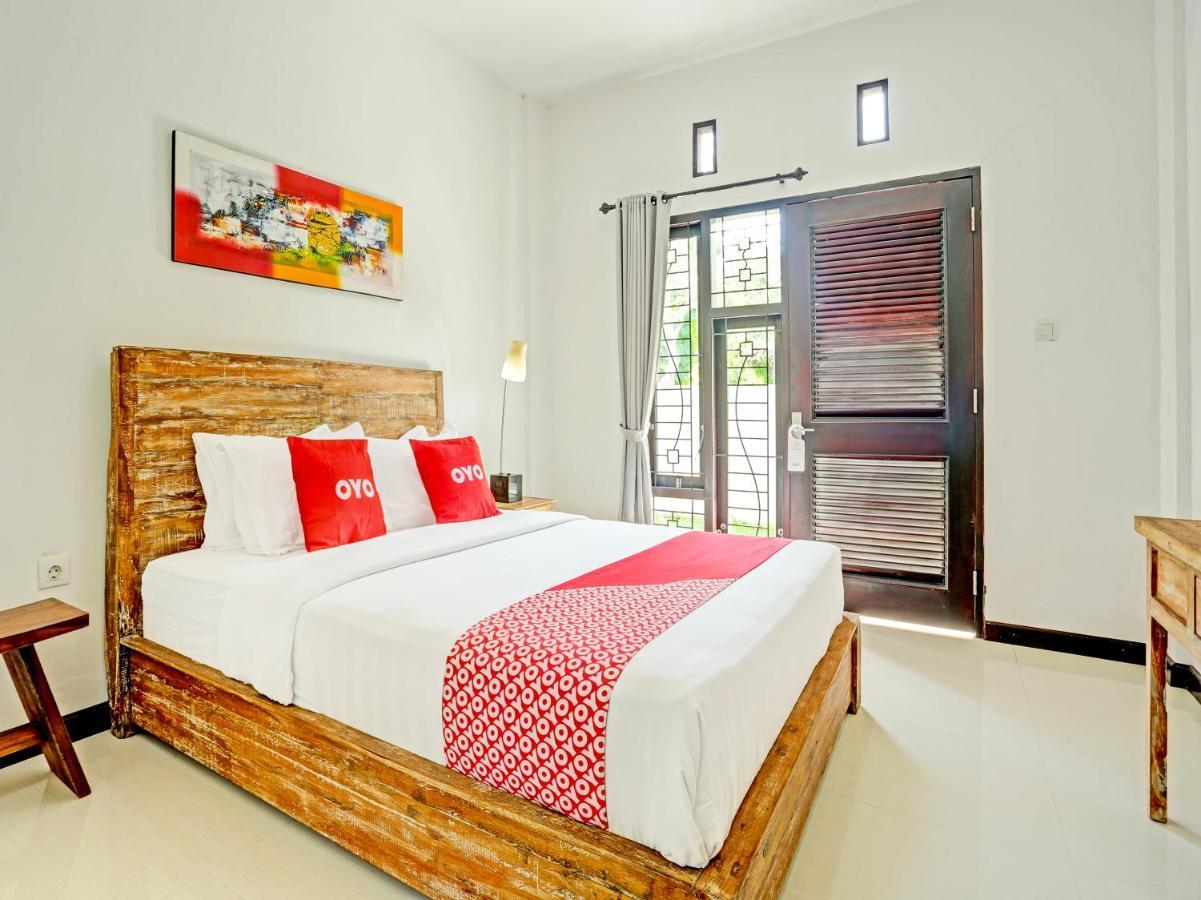 Oyo 91123 Madhava 108 Hotel Ungasan Exterior foto